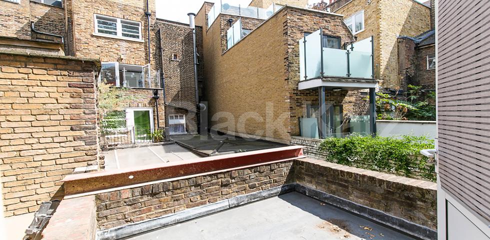 			ZONE 1 MINS TO TUBE!, 2 Bedroom, 1 bath, 1 reception Flat			 Wicklow Street, KINGS CROSS